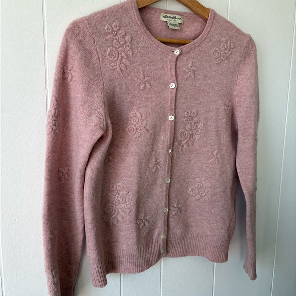 Eddie Bauer 100% Lambswool Pink Embroidered Cardigan | Size Medium - Picture 2 of 9